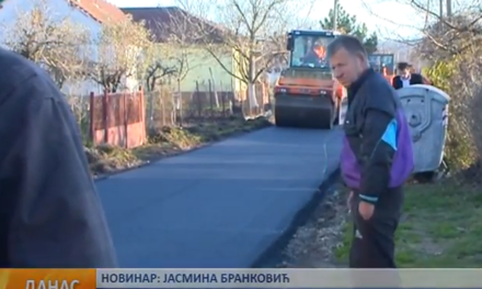 Асфалтирање у Добричеву