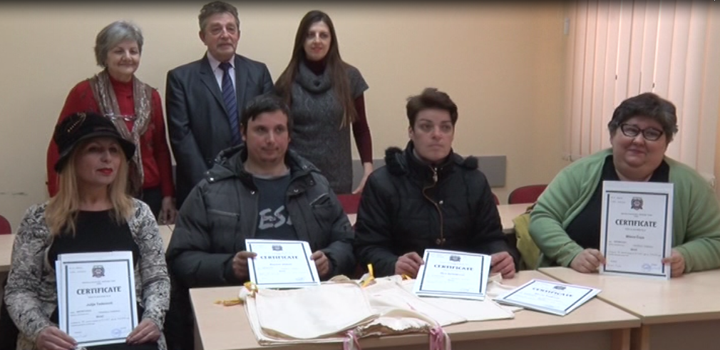 Обучено петоро шивача са инвалидитетом