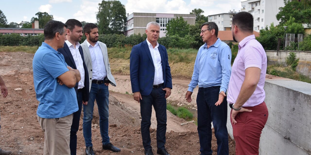 ДИРЕКТОР „СРБИЈАВОДА“ ОБИШАО РАДОВЕ НА РАВАНИЦИ