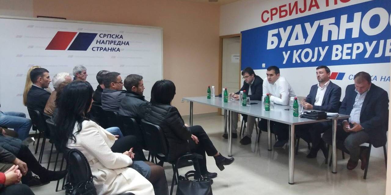 РАДОМИР НИКОЛИЋ ПОСЕТИО ОПШТИНСКИ ОДБОР СНС У ЋУПРИЈИ: ОТВОРЕНОСТ И САРАДЊА СА ГРАЂАНИМА