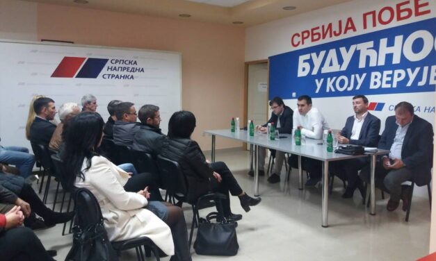 РАДОМИР НИКОЛИЋ ПОСЕТИО ОПШТИНСКИ ОДБОР СНС У ЋУПРИЈИ: ОТВОРЕНОСТ И САРАДЊА СА ГРАЂАНИМА