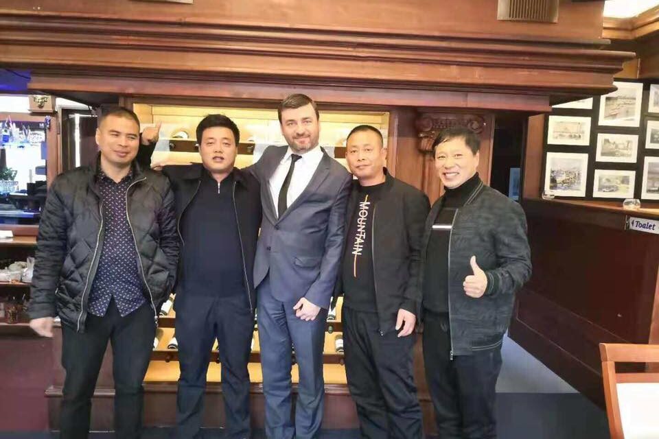 КИНЕСКИ ИНВЕСТИТОР ЗАКУПИО „ВЕЛМОРТРАНС“