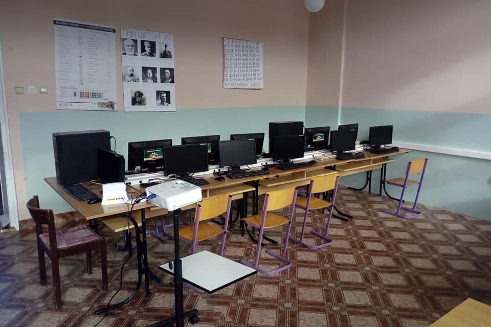 ОТВОРЕНА 4G УЧИОНИЦА У СЕЊУ