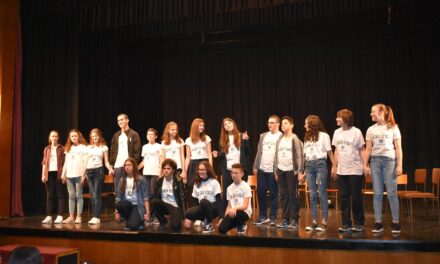 УСПЕШАН ДЕБИ ПОЛАЗНИКА ШКОЛЕ ГЛУМЕ