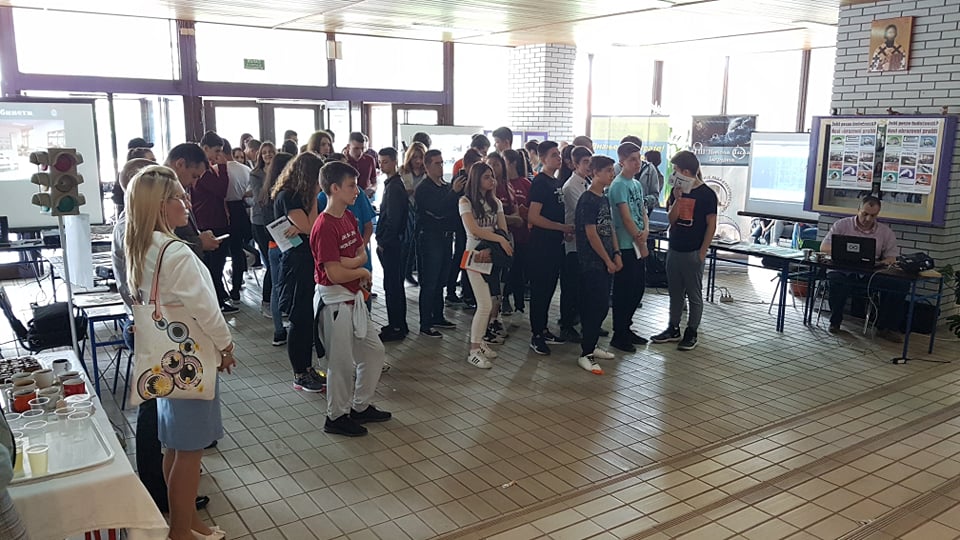 САЈАМ ЗАНИМАЊА У ОШ „13. ОКТОБАР“