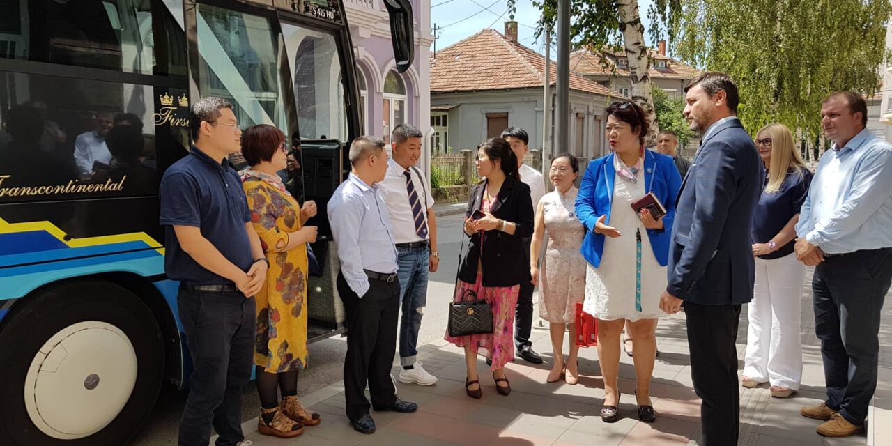 НА ПОМОЛУ НОВА САРАДЊА СА КИНЕСКИМ ПРИВРЕДНИЦИМА