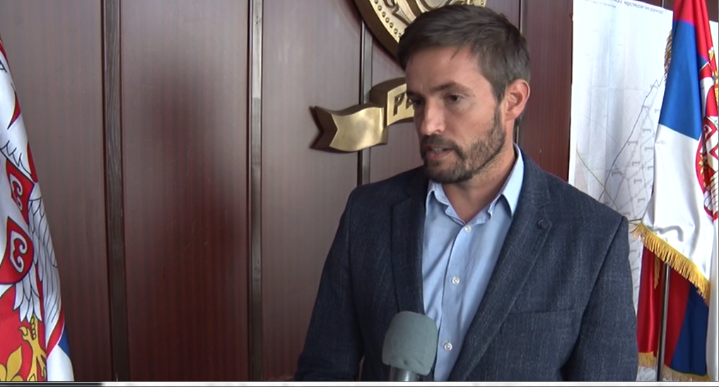 ПАРАЋИНСКОМ „ЕУРОЛИНУ“ ПРИГРАДСКИ ПРЕВОЗ У ЋУПРИЈИ