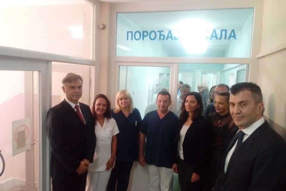 ОПРЕМА ОД ПРЕКО ДВА МИЛИОНА ДИНАРА ЗА ЋУПРИЈСКО ПОРОДИЛИШТЕ