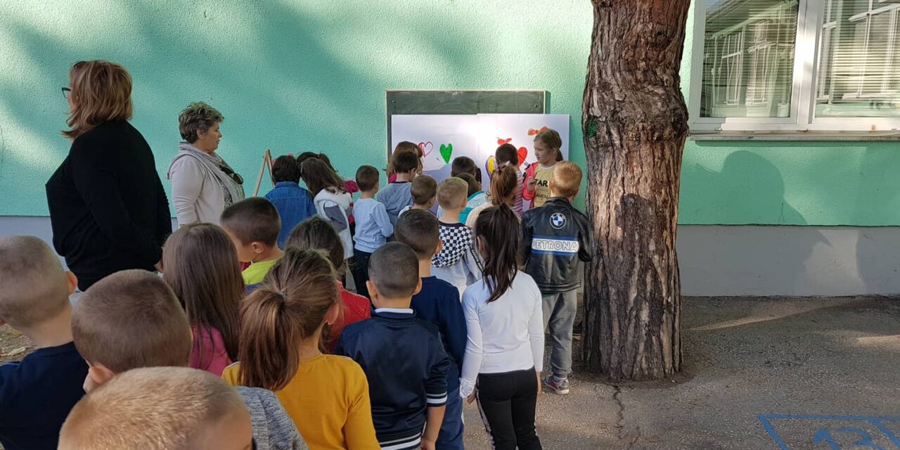 МАЛИШАНИ ИЗ „БАМБИЈА“ ПОКАЗАЛИ СВОЈЕ ТАЛЕНТЕ