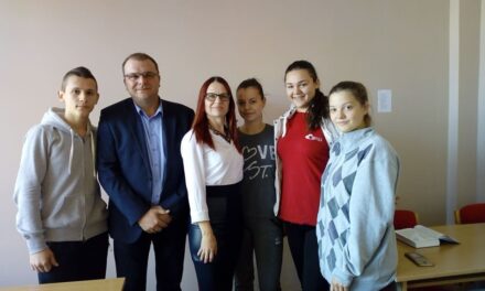 ДОМ УЧЕНИКА „СРЕЋНО“ ДОБРО МЕСТО ЗА ЖИВОТ