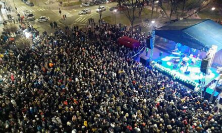 4000 ЋУПРИЧАНА ПЕВАЛО СА ЏЕНАНОМ