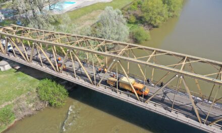 МОРАВСКИ МОСТ ДОБИЈА НОВИ АСФАЛТ