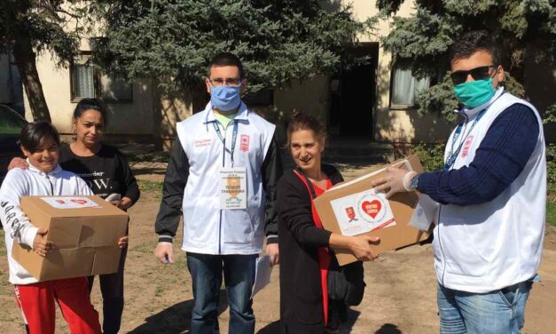 ХЕРОЈИ ИЗ СЕНКЕ – ВОЛОНТЕРИ