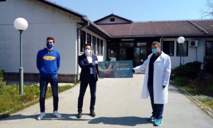 „МОЦАРТ“ ДОНИРАО 10 ХИЉАДА ЕВРА ЋУПРИЈСКОЈ БОЛНИЦИ