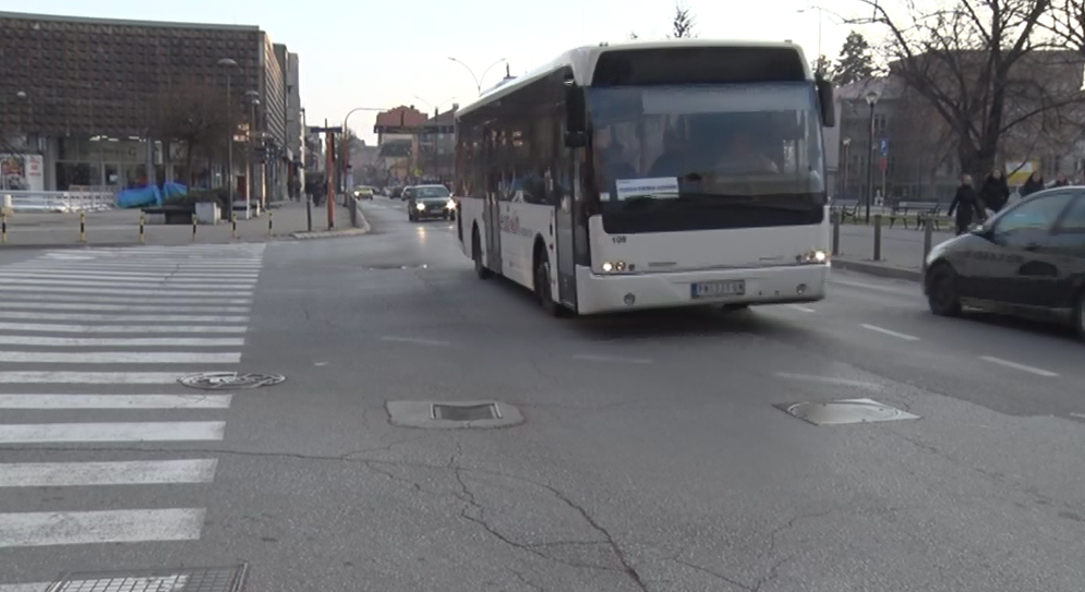 ЈАВНИ ПРЕВОЗ НАЈПРЕ ЗА ЗАПОСЛЕНЕ, ЗА СВЕ ОСТАЛЕ ОД 1. ЈУНА