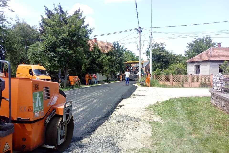ДВЕ НОВЕ АСФАЛТИРАНЕ УЛИЦЕ У МИЈАТОВЦУ