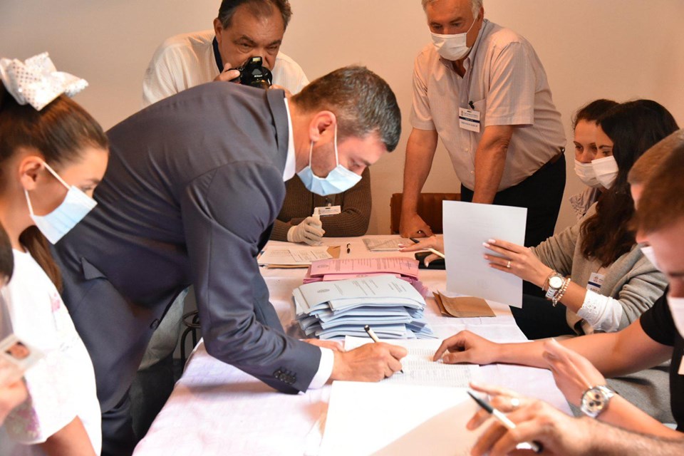 НИНОСЛАВ ЕРИЋ ИСПУНИО ГРАЂАНСКУ ДУЖНОСТ У ДРУШТВУ ПОРОДИЦЕ