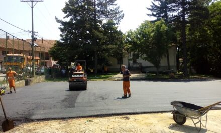 НОВО ЛИЦЕ ШКОЛСКОГ ИГРАЛИШТА У ВИРИНУ