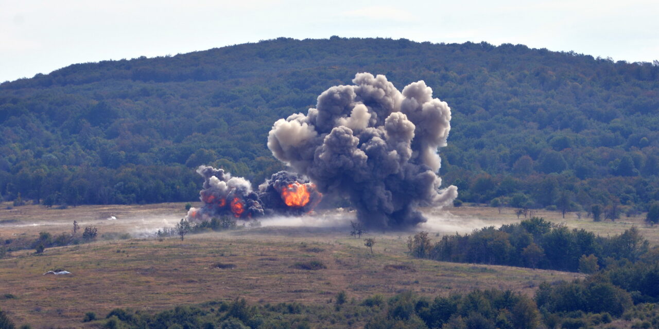 НАШИ МИГ-ОВИ ПОСЛЕ 20 ГОДИНА ИСПАЉУЈУ РАКЕТЕ ВАЗДУХ-ЗЕМЉА