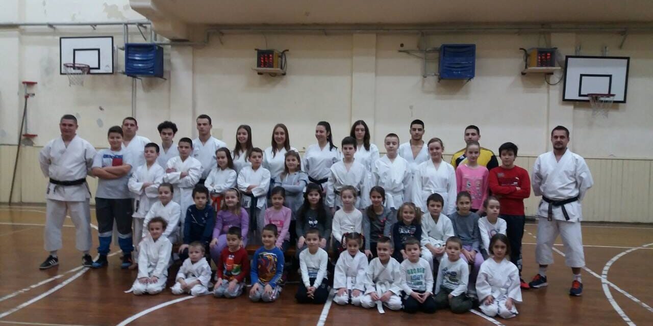 КАРАТИСТИМА ЋУПРИЈЕ 11 МЕДАЉА!