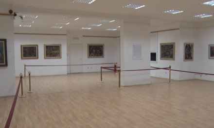 ДОБРА ПОСЕЋЕНОСТ ИЗЛОЖБЕ МИЛАНА КОЊОВИЋА УПРКОС ЕПИДЕМИЈИ, У НОВЕМБРУ „НОЋ МУЗЕЈА“