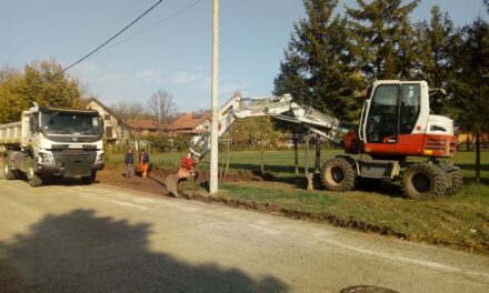 НОВИ ТРОТОАР СА ПАРКИНГОМ ИСПРЕД „ТАЛЕНАТА“