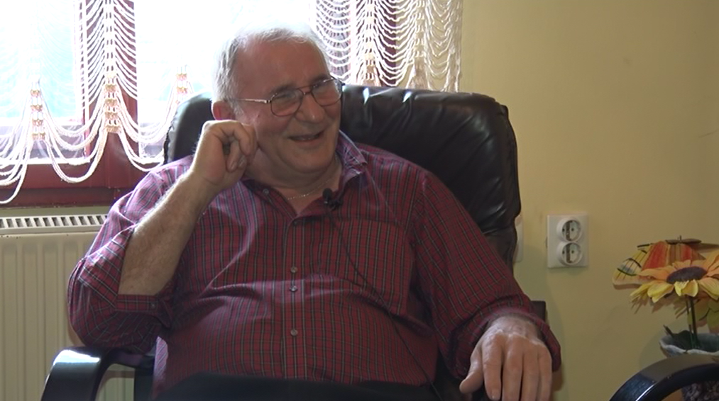 ПРЕМИНУО ЋУПРИЈСКИ ПЕСНИК БОРА БЛАГОЈЕВИЋ