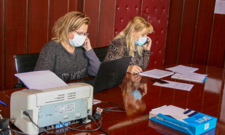 ПОЧЕЛА МАСОВНА ВАКЦИНАЦИЈА ПРОТИВ КОРОНАВИРУСА