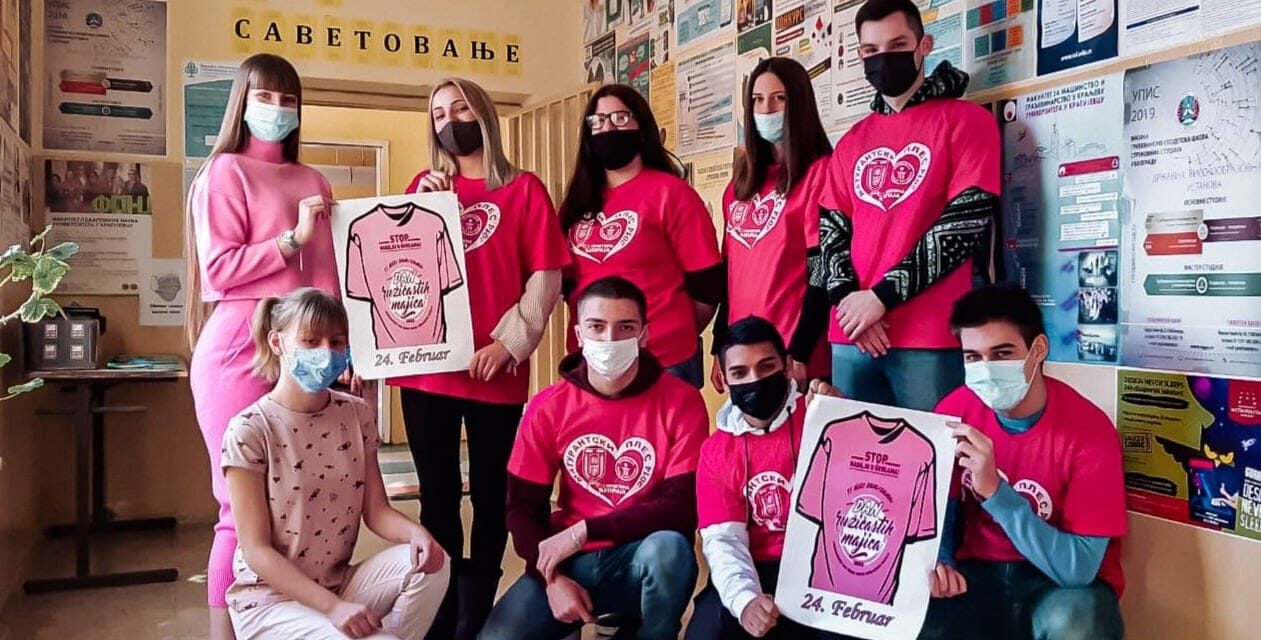 УЧЕНИЦИ ТЕХНИЧКЕ ШКОЛЕ ОБЕЛЕЖИЛИ ДАН ПРЕВЕНЦИЈЕ ВРШЊАЧКОГ НАСИЉА