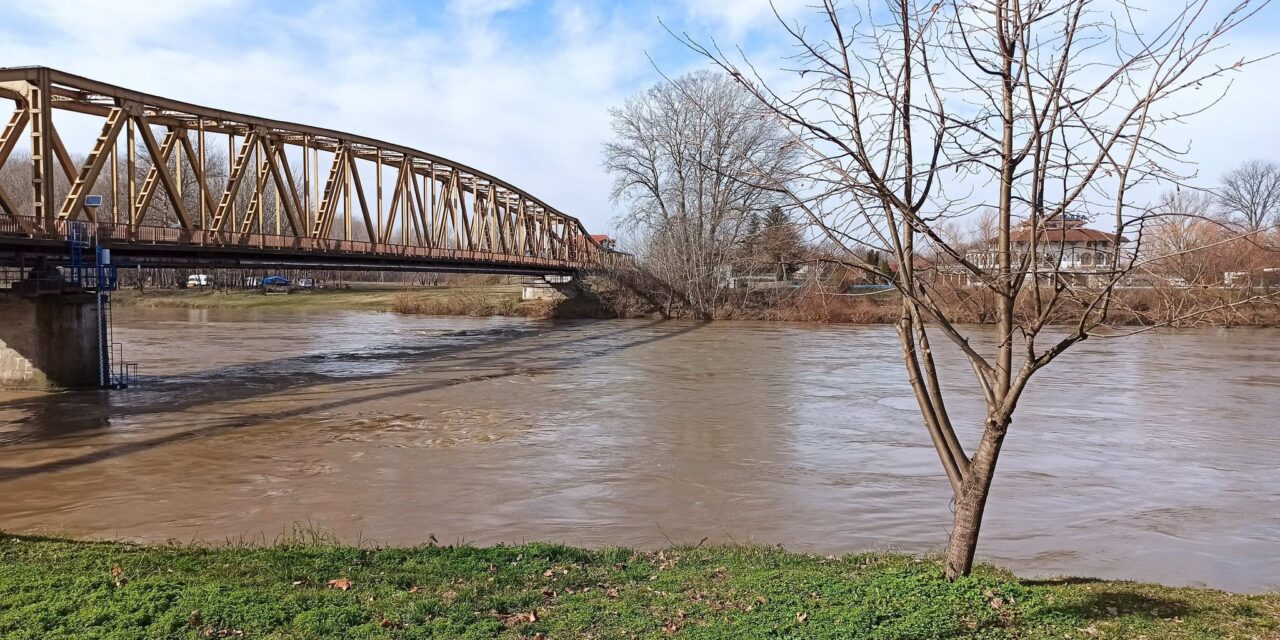 УТОПИО СЕ У МОРАВИ, НАБУЈАЛА РЕКА ОДНЕЛА ТЕЛО