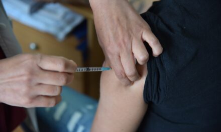 ДОБАР ОДАЗИВ ИСАКОВЧАНА ЗА ВАКЦИНАЦИЈУ