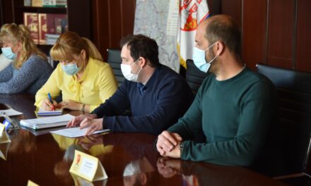 ВЕЋНИЦИ УСВОЈИЛИ ДОКУМЕНТ ЗА УНАПРЕЂЕЊЕ ПОЛОЖАЈА ИЗБЕГЛИХ ЛИЦА У ЋУПРИЈИ