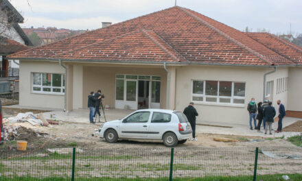 НОВА ШКОЛСКА ГОДИНА У БАТИНЦУ ПОЧЕЋЕ У НОВОЈ ШКОЛИ