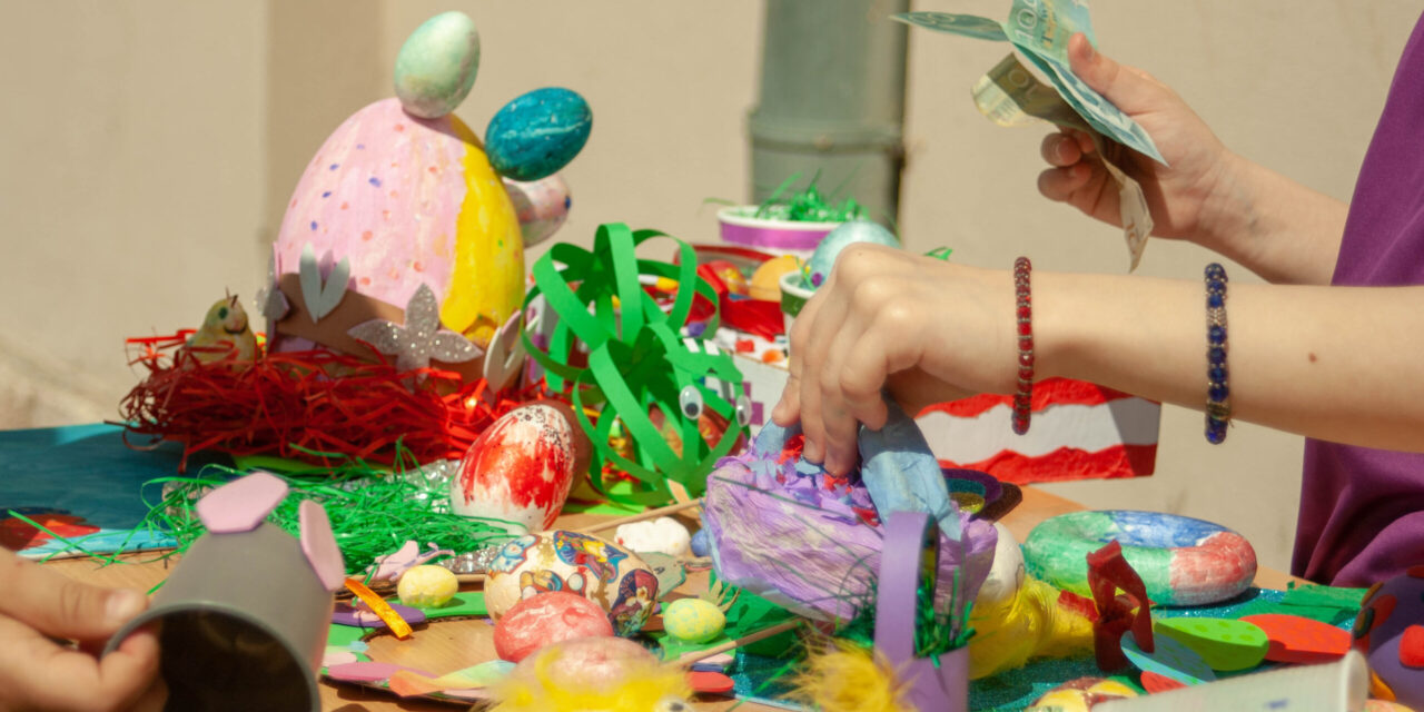 НАСТАВЉЕНА ТРАДИЦИЈА УСКРШЊЕГ БАЗАРА У „ЂУРИ“