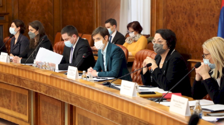 ОТВАРАЈУ СЕ БАШТЕ КАФИЋА, А РАДНО ВРЕМЕ ПРОДУЖАВА ДО 22 САТА