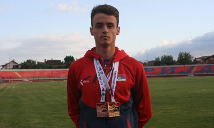 ТОМИЋ У ДРЕСУ РЕПРЕЗЕНТАЦИЈЕ И НА СЕНИОРСКОЈ БАЛКАНИЈАДИ