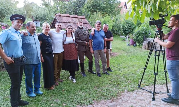 ОВДЕ ЈЕ СВЕ ПРАВО И АУТЕНТИЧНО