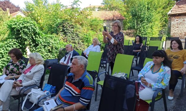 СВЕ НАС ГРЕЈЕ ВЕЧНИ ПЛАМЕН ДУШАНА МАТИЋА