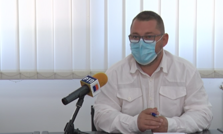 ВИШЕ ЗАРАЖЕНИХ НЕГО ПРОЛЕТОС, АЛИ МАЊЕ ХОСПИТАЛИЗОВАНИХ ЗАХВАЉУЈУЋИ ВАКЦИНАЦИЈИ