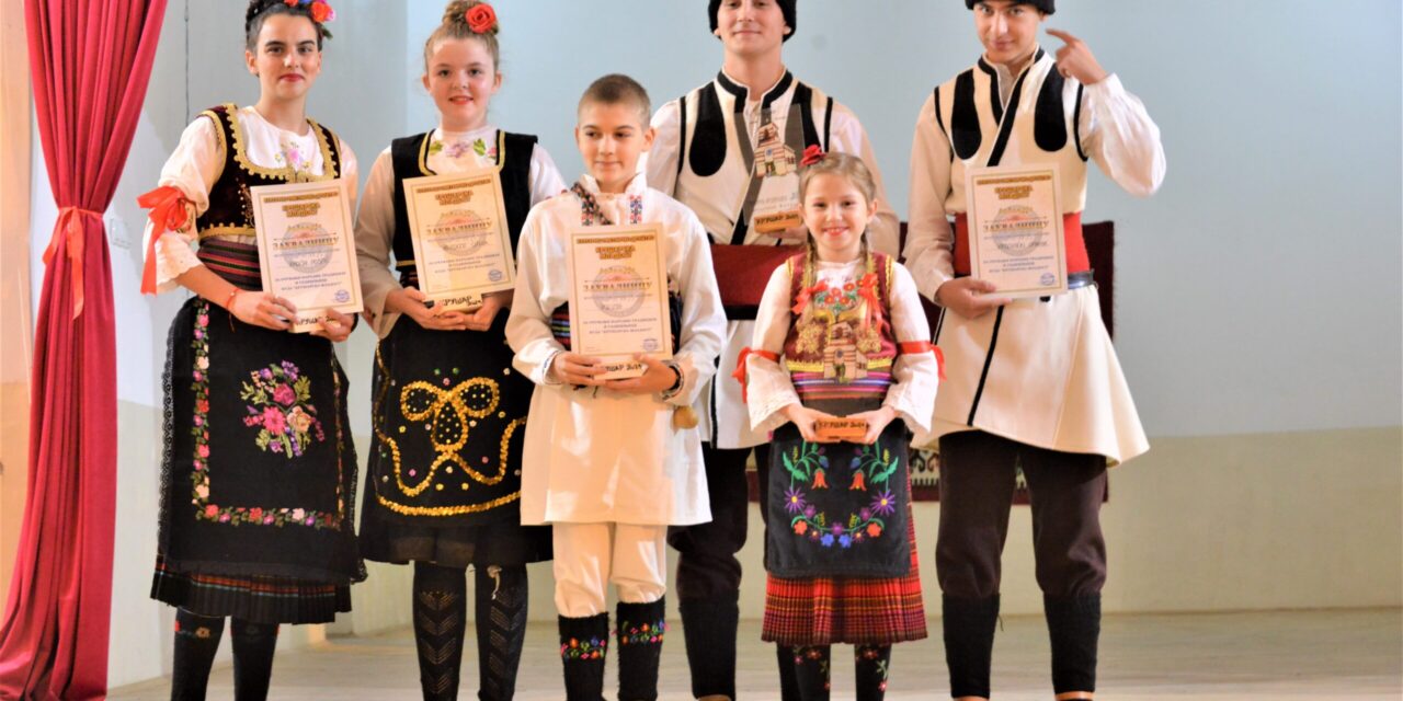 ДВЕ ГОДИНЕ „КРУШАРСКЕ МЛАДОСТИ“ УЗ ПЕСМУ И ИГРУ